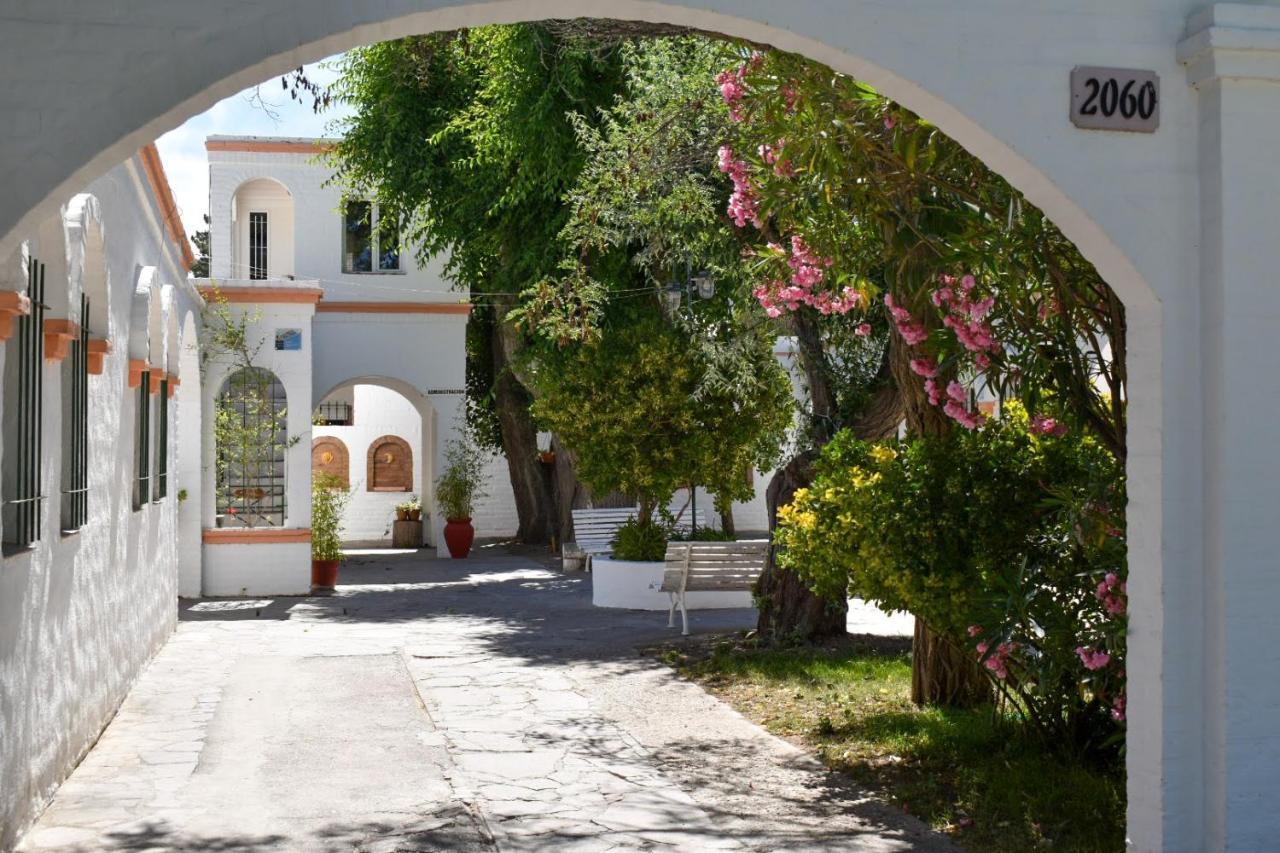 Ruca Hue Aparthotel Puerto Madryn Exterior foto